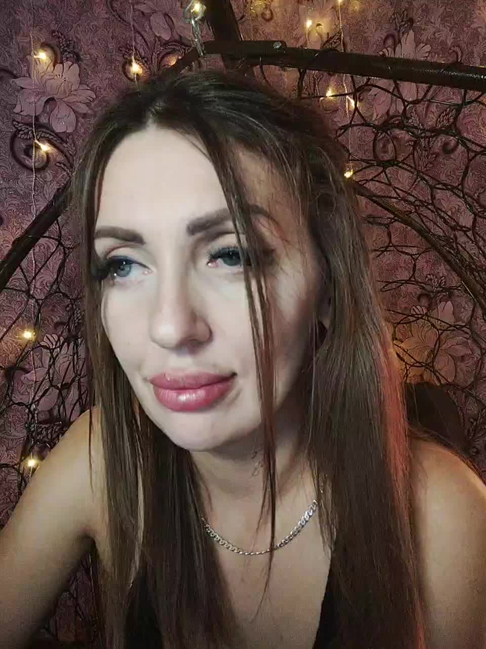 SexyKitty75-1 Adult Chat August 25, 2025