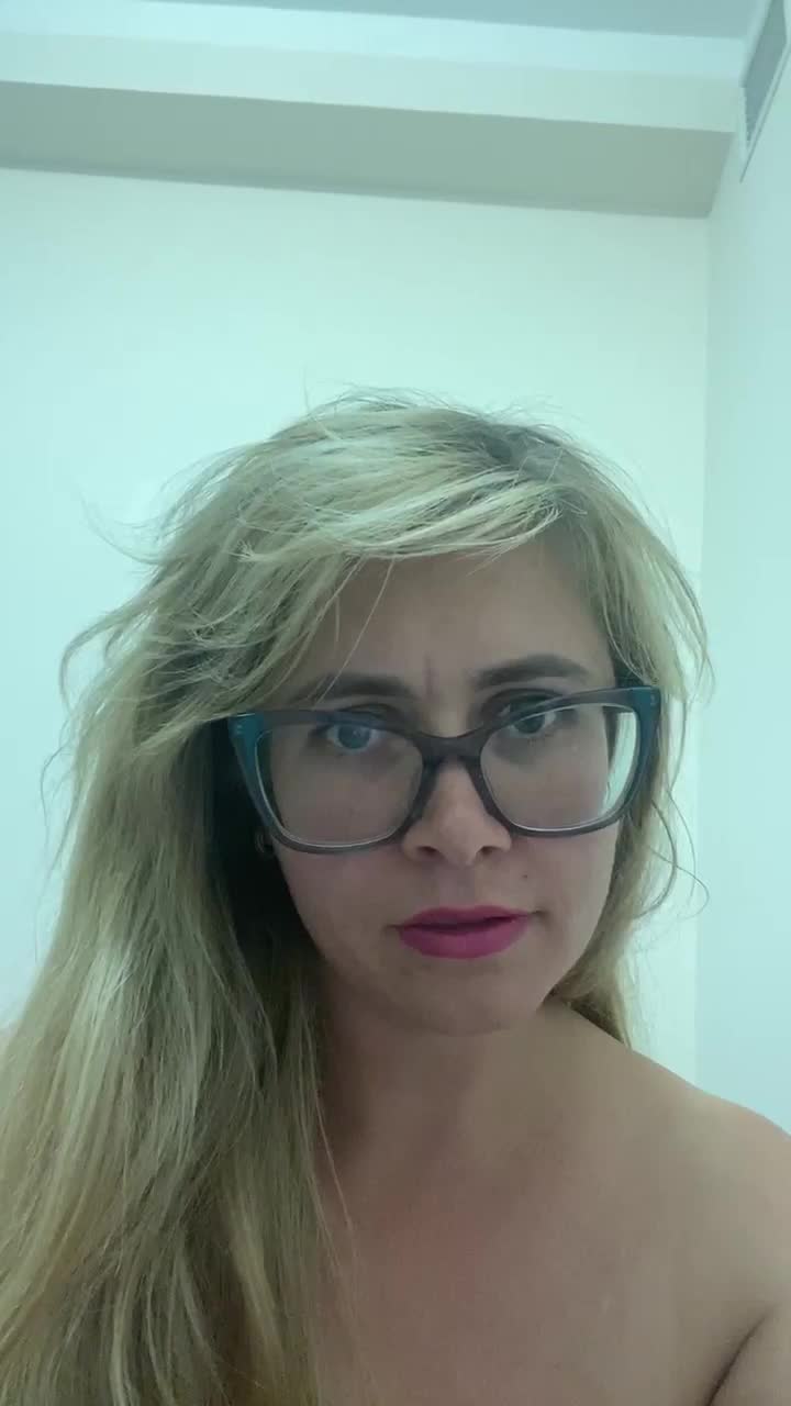 Elegant00Girl Adult Chat August 25, 2025