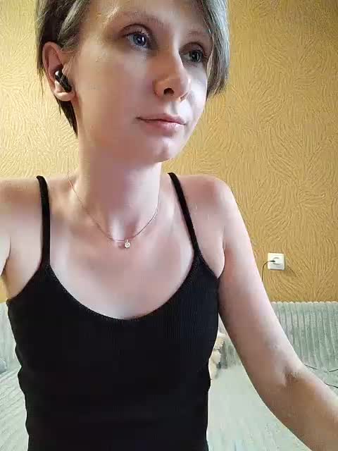 -Christina- Adult Chat August 25, 2025