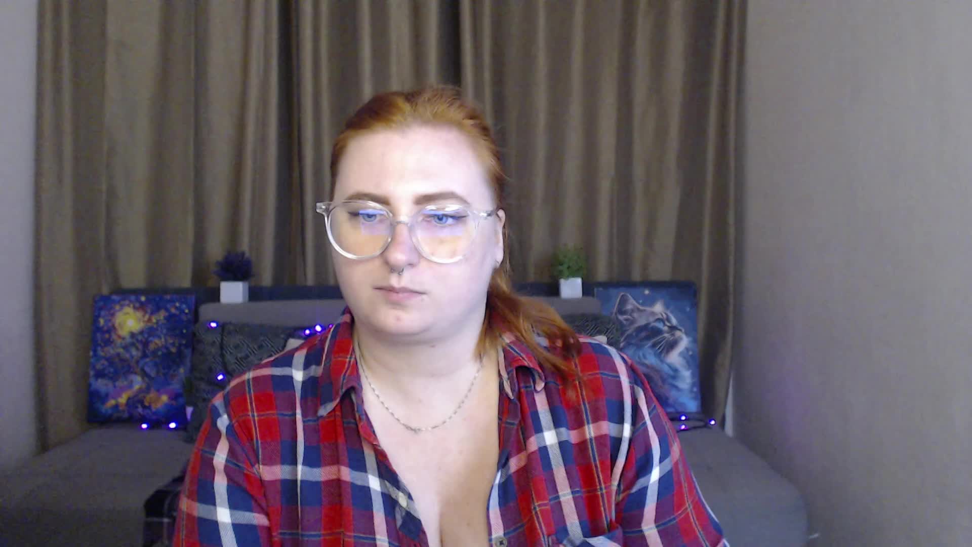 Aliciaredluv Adult Chat August 25, 2025