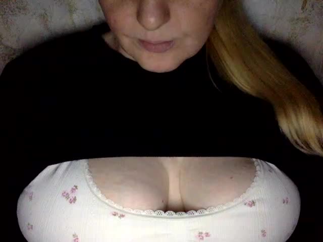 BlondyVio Adult Chat August 25, 2025