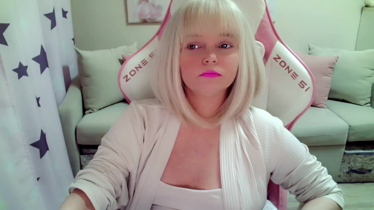 ChristieRoses Adult Chat August 25, 2025