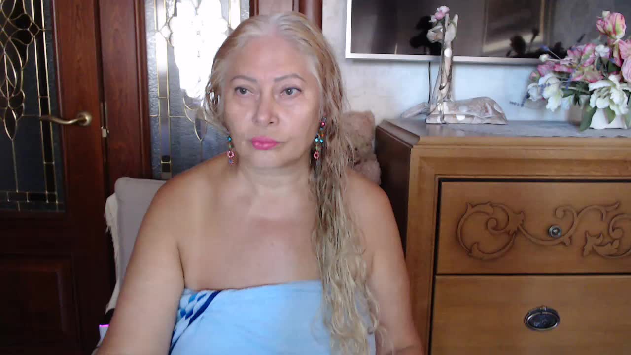 MonaMonako Adult Chat August 25, 2025