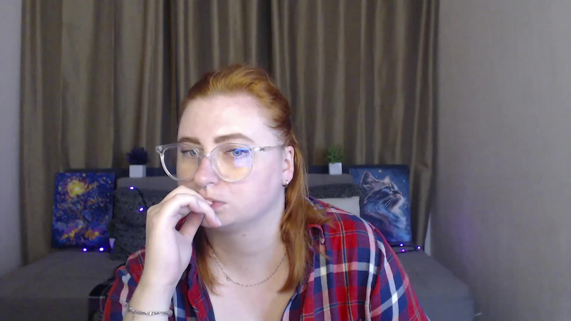 Aliciaredluv Adult Chat August 25, 2025