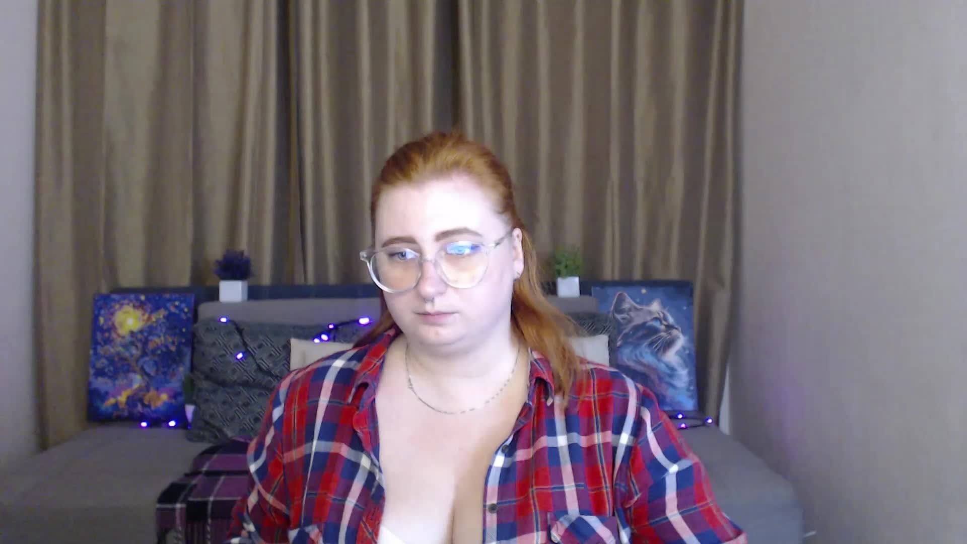 Aliciaredluv Adult Chat August 25, 2025