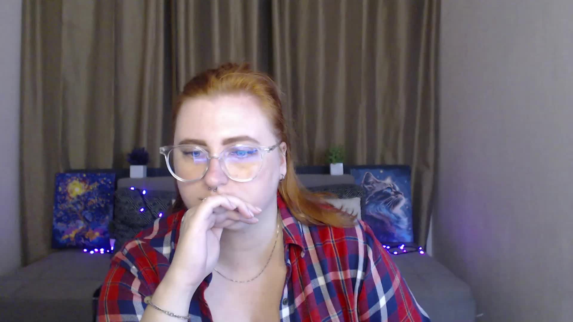 Aliciaredluv Adult Chat August 25, 2025