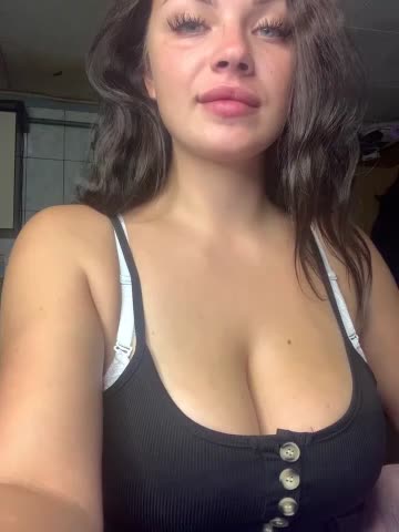 Sweeeeet_Candy Adult Chat August 25, 2025