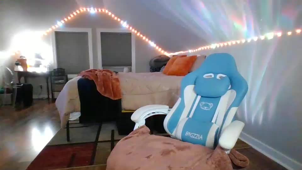 mavismable Adult Chat August 25, 2025