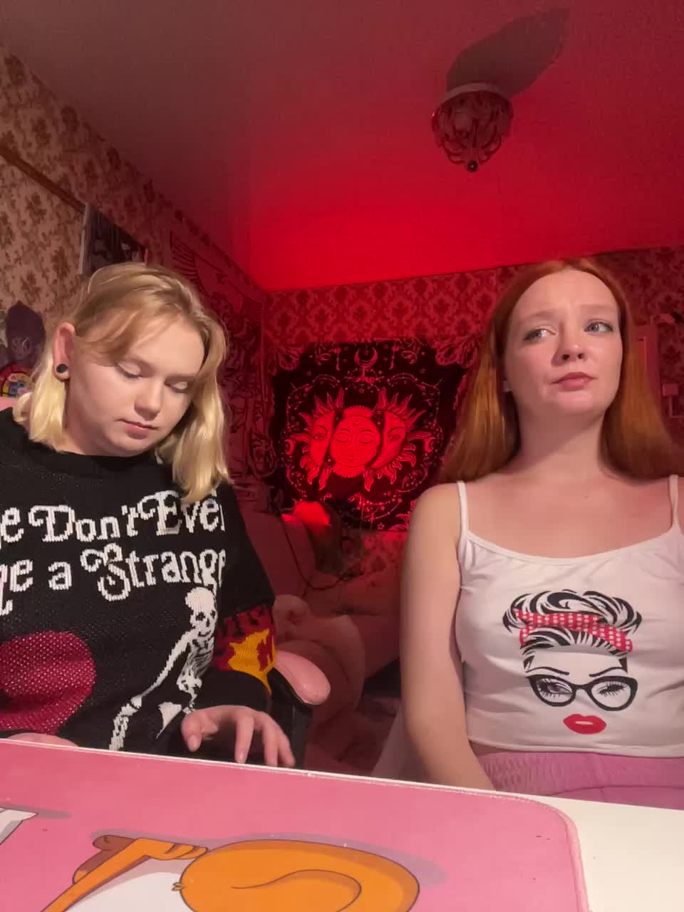 Radiants2 Adult Chat August 25, 2025