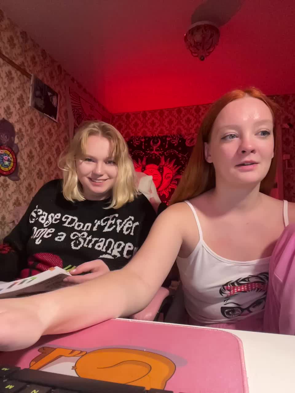 Radiants2 Adult Chat August 25, 2025