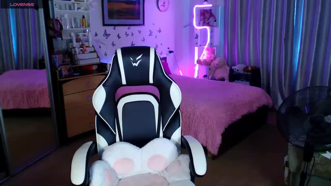 miss-alice- Adult Chat August 25, 2025