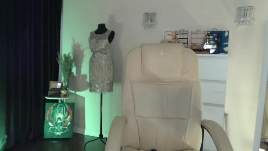 Realia Adult Chat August 25, 2025