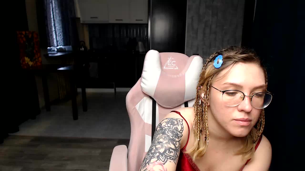 Regimasmile Adult Chat August 25, 2025