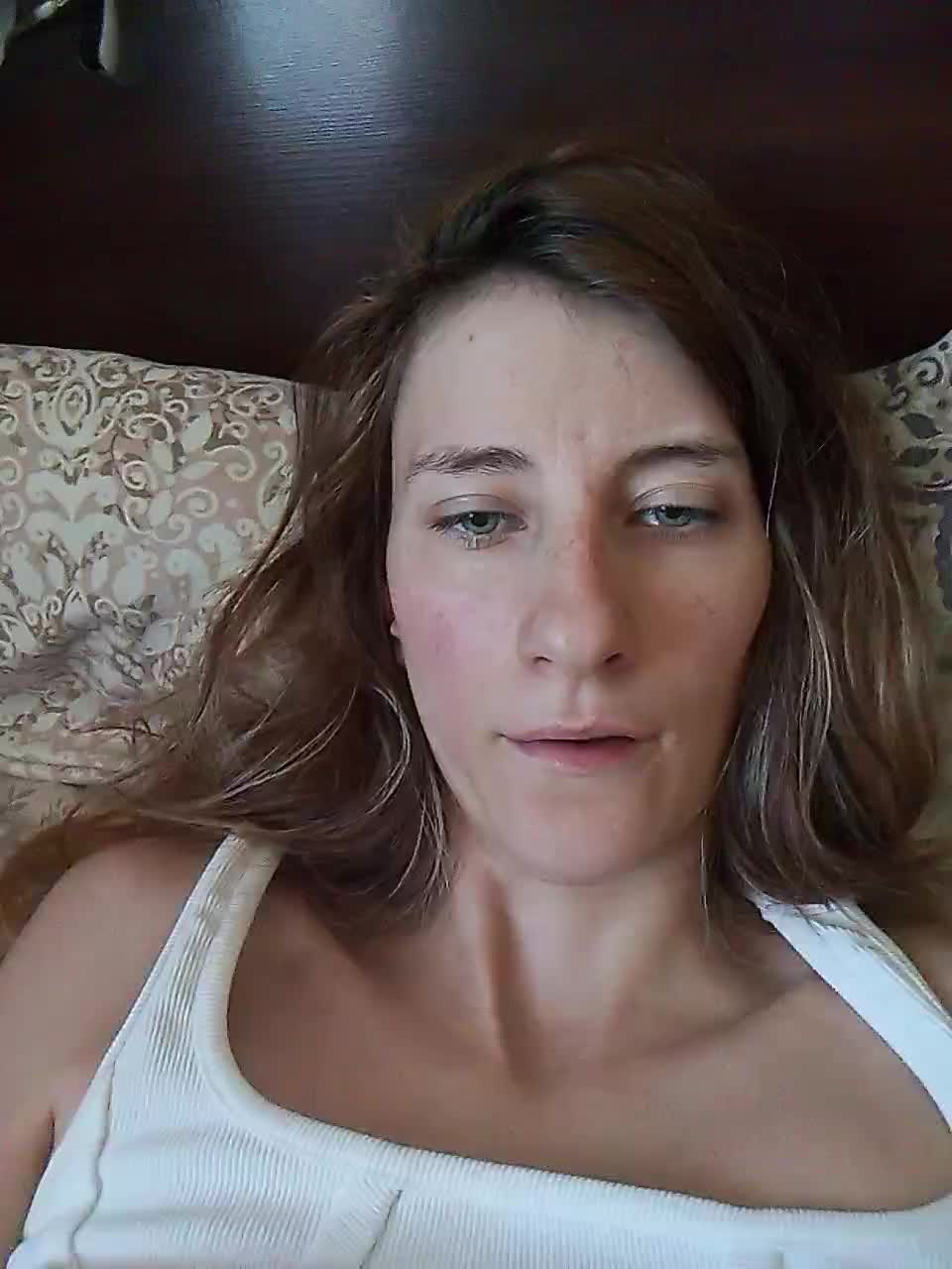 Kitty2044 Adult Chat August 25, 2025