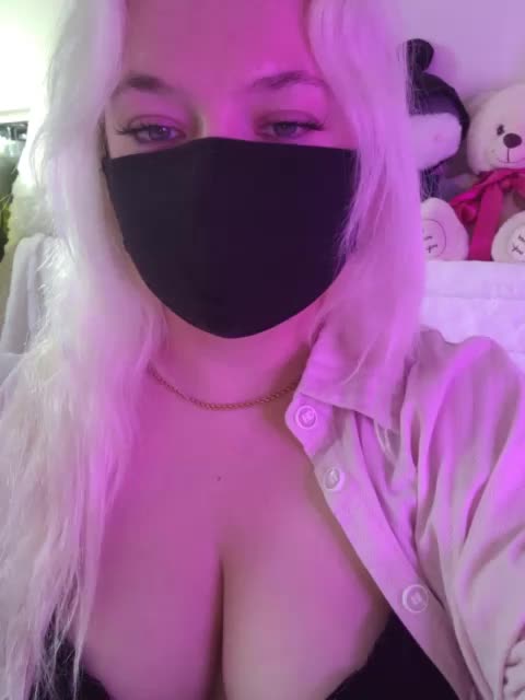 Alicekitty Adult Chat August 26, 2025