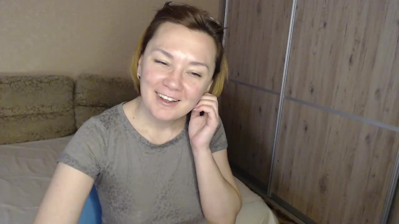 Julia99 Adult Chat August 26, 2025