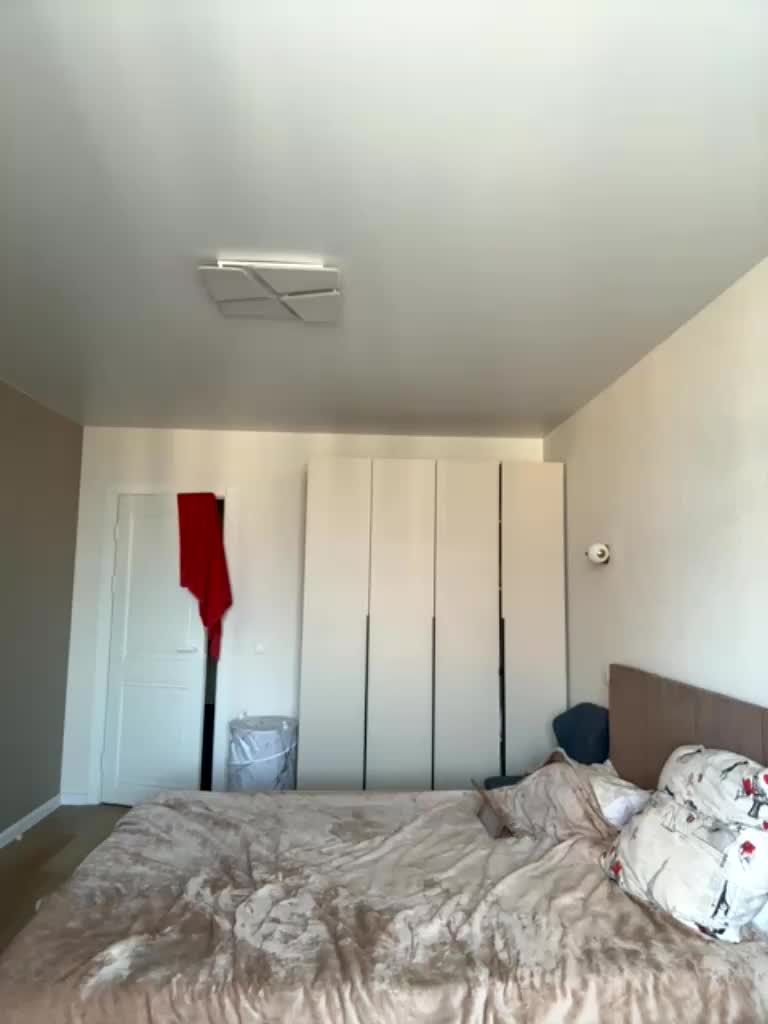 -Valeria- Adult Chat August 25, 2025