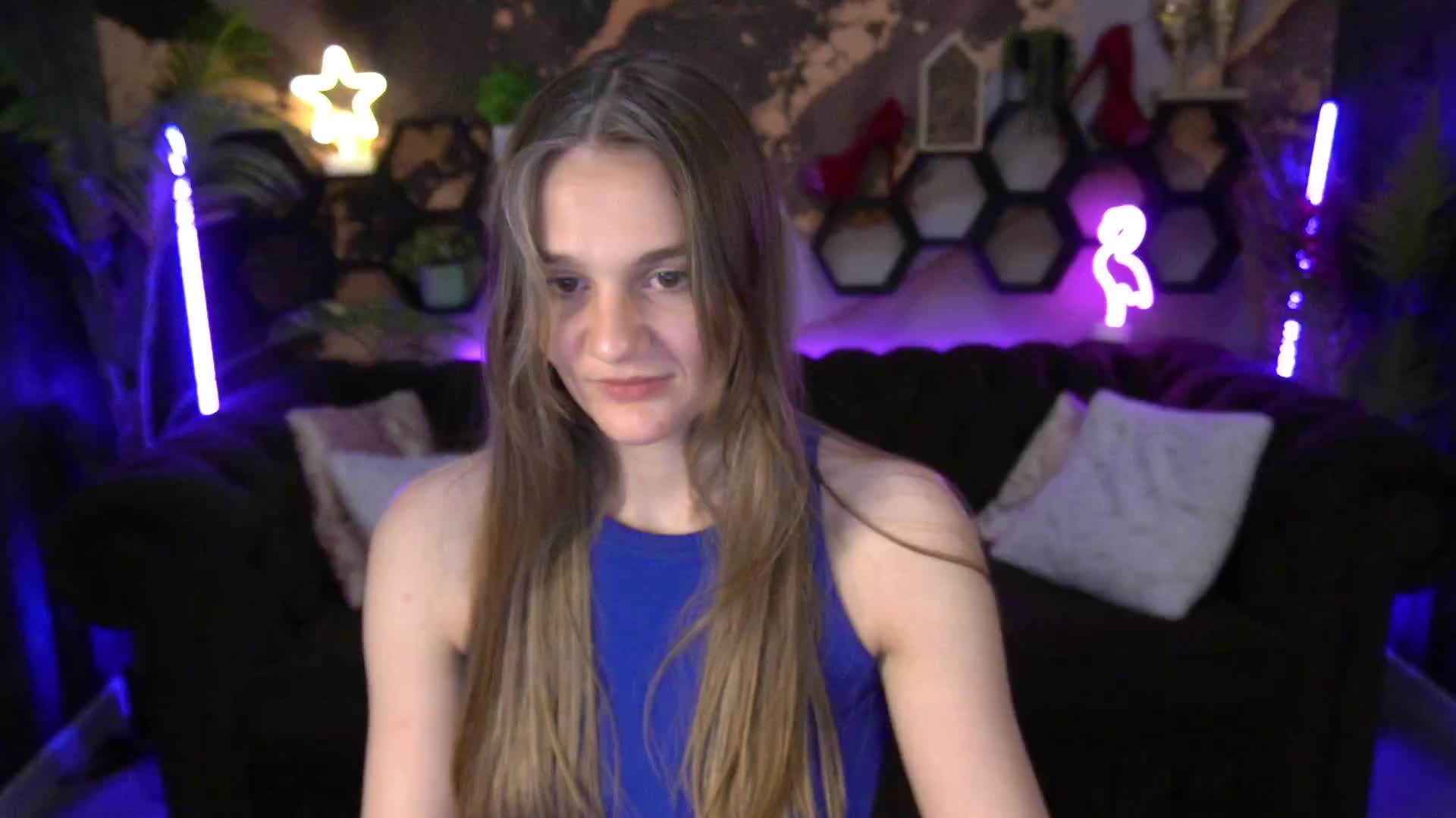 DiamondGoldie Adult Chat August 25, 2025