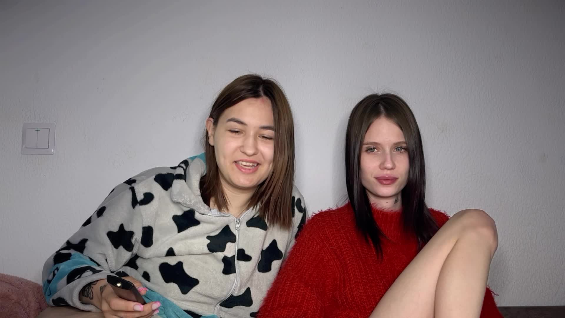 ZoyaVikki Adult Chat August 26, 2025