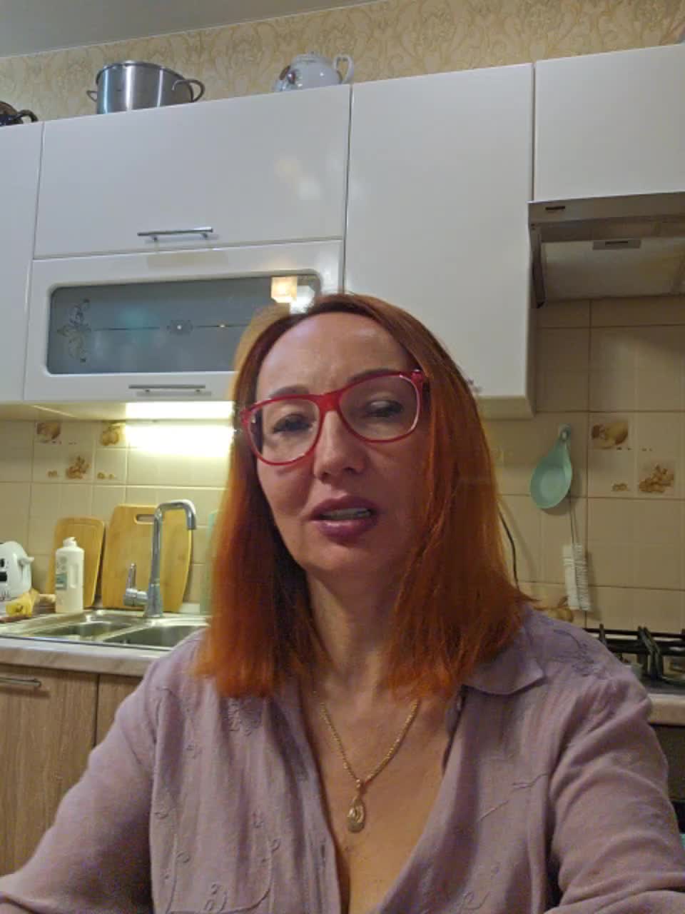 Pink-Lips Adult Chat August 26, 2025