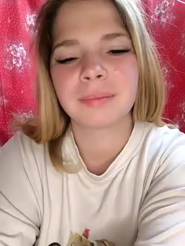 Zuli_Kiska Adult Chat August 26, 2025