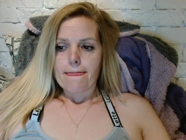 AngelAlone Adult Chat August 26, 2025