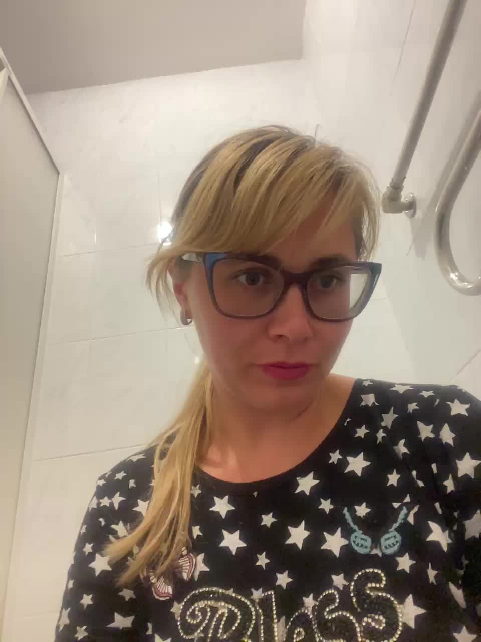 Elegant00Girl Adult Chat August 26, 2025