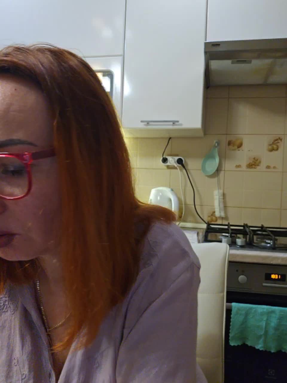 Pink-Lips Adult Chat August 26, 2025