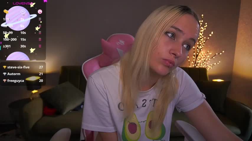 LilElfie Adult Chat August 26, 2025