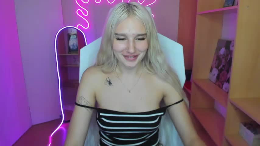 EvelinaLuu Adult Chat August 26, 2025