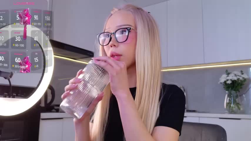 hinarin Adult Chat August 26, 2025