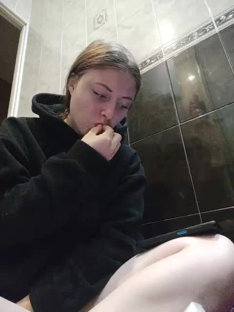 Monika_live Adult Chat August 26, 2025