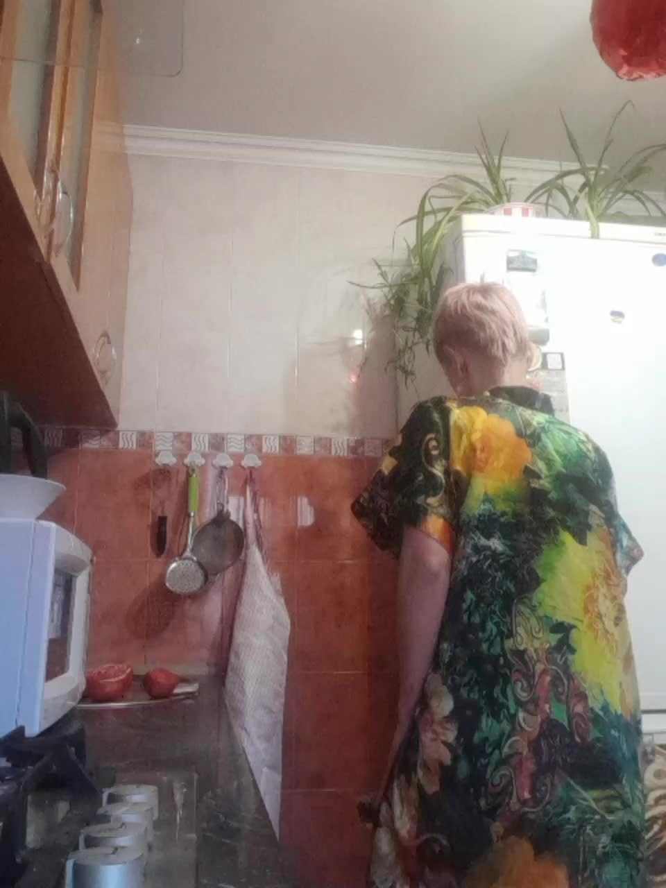 N-I-M-F-O-M-A-N-K-A Adult Chat August 26, 2025