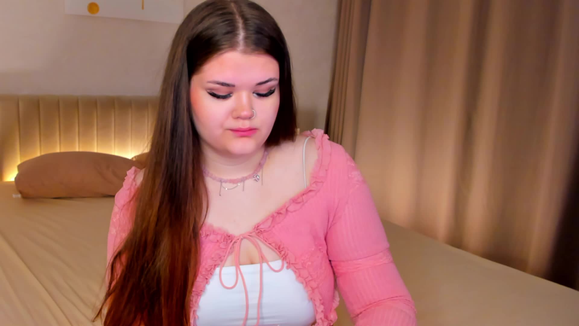 elle-one Adult Chat August 26, 2025