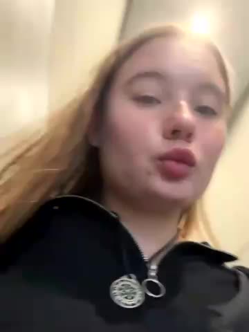 StephanieMur Adult Chat August 26, 2025