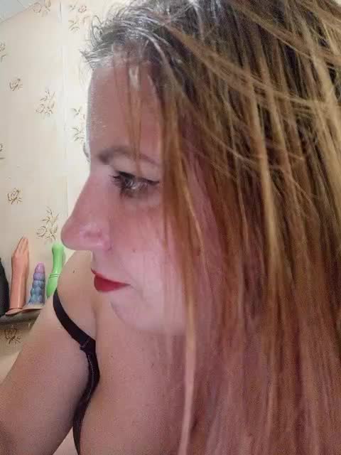 Konfetka80 Adult Chat August 26, 2025