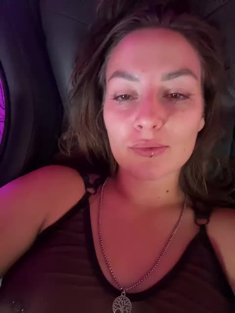 Mini-Molly69x Adult Chat August 26, 2025