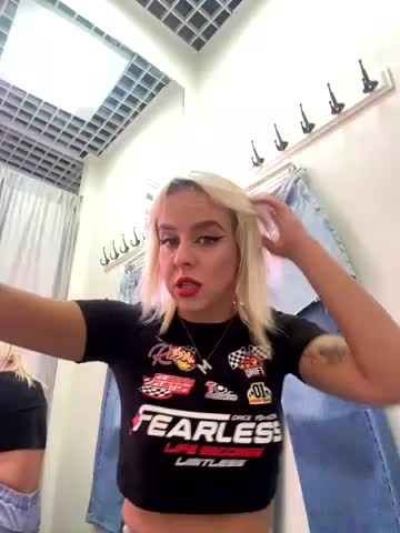 LikaCat Adult Chat August 26, 2025