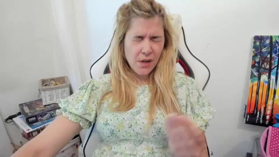 artsyandcraftsy_ Adult Chat August 26, 2025