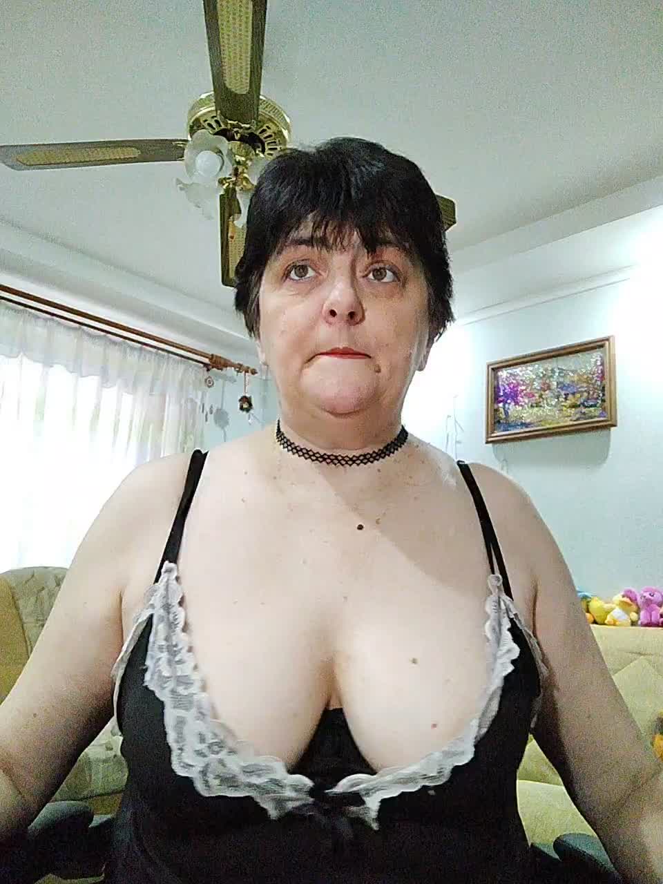 IsXLoves Adult Chat August 26, 2025