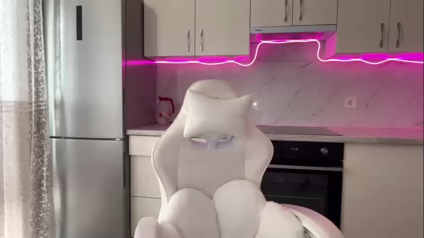 -viksik- Adult Chat August 27, 2025