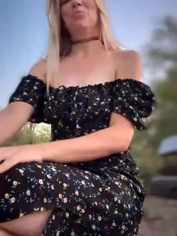 Crazy-Rosa Adult Chat August 27, 2025