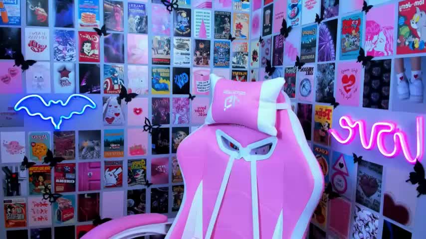 MiaMilas Adult Chat August 27, 2025