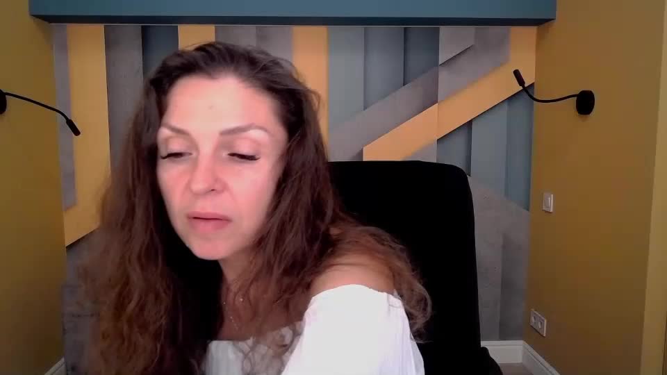 ellalongs Adult Chat August 27, 2025