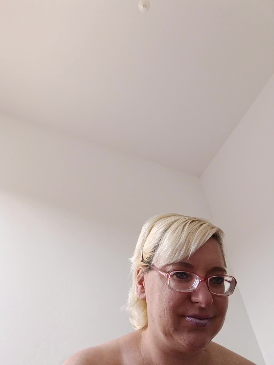 Vika211 Adult Chat August 27, 2025