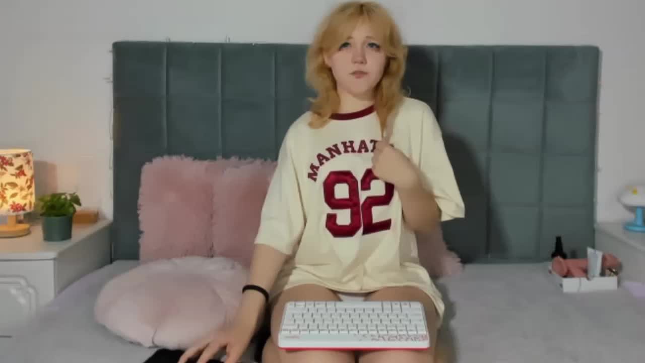 EmilyAngels Adult Chat August 27, 2025