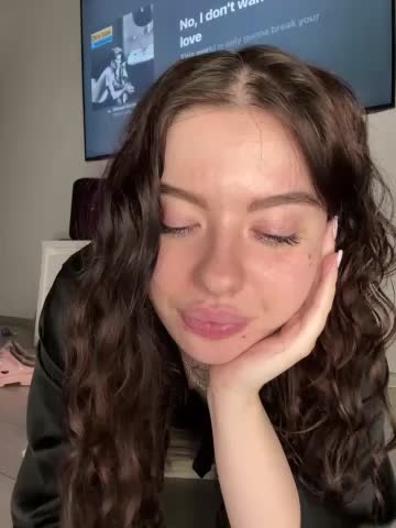 Kimi_Ass Adult Chat August 27, 2025