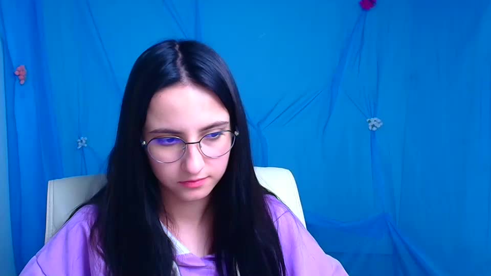 niikol_ Adult Chat August 27, 2025