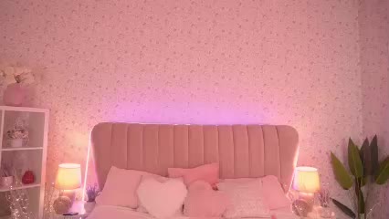 MirandaHobbs Adult Chat August 27, 2025