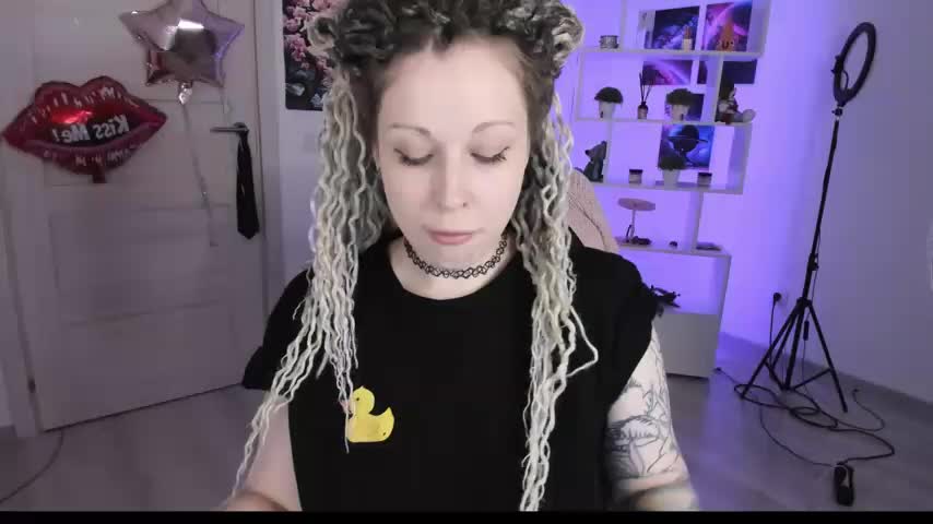 HoneySallyMoore Adult Chat August 27, 2025